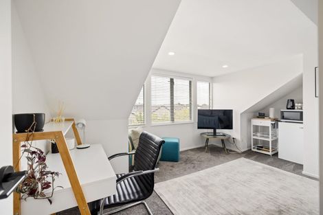 Photo of property in 2/36 Champion Street, Edgeware, Christchurch, 8013