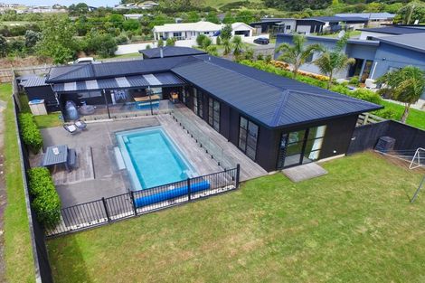 Photo of property in 64a Jack Boyd Drive, Mangawhai Heads, Mangawhai, 0573