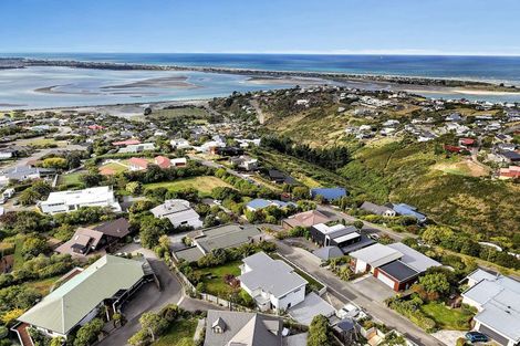 Photo of property in 3 Ledger Lane, Mount Pleasant, Christchurch, 8081