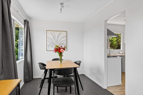 Photo of property in 1/23 Santiago Crescent, Unsworth Heights, Auckland, 0632