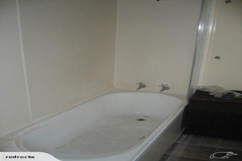 Photo of property in 16 Cruickshank Street, Kilbirnie, Wellington, 6022