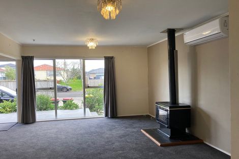 Photo of property in 15 Gardiner Grove, Mangere East, Auckland, 2024