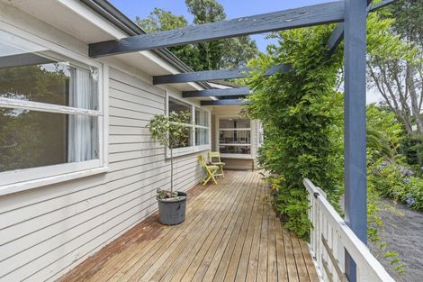 Photo of property in 52 Pitcairn Street, Oakura, 4314