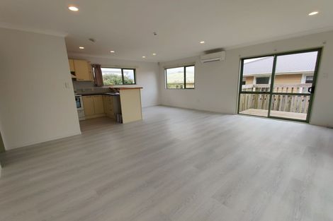 Photo of property in 50a Longburn Road, Henderson, Auckland, 0610