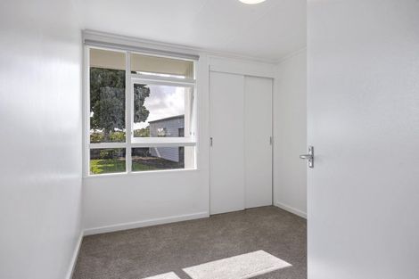 Photo of property in 6 Calgher Avenue, Waitara, 4320
