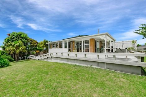 Photo of property in 3 Malfroy Lane, Raumati Beach, Paraparaumu, 5032