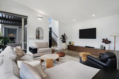 Photo of property in 426 Whitford Road, Whitford, Howick, 2571