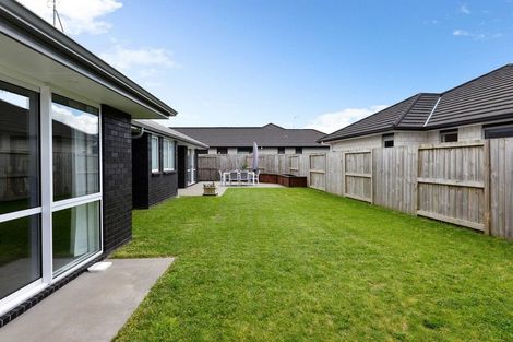 Photo of property in 9 Drower Glen, Flagstaff, Hamilton, 3210