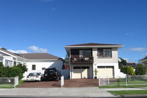 Photo of property in 33 Omagh Avenue, Papatoetoe, Auckland, 2025