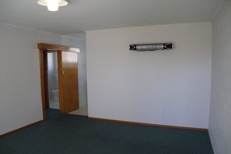 Photo of property in 3 Sydney Street, Palmerston North, 4414