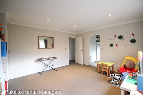 Photo of property in 38 Belfry Place, Wattle Downs, Auckland, 2103