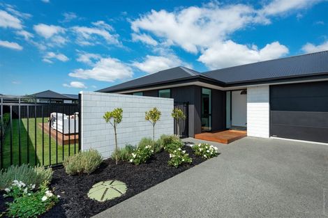 Photo of property in 13 Forge Close, Halswell, Christchurch, 8025