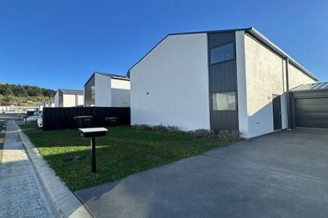 Photo of property in 13 Wheatsheaf Lane, Heathcote Valley, Christchurch, 8022