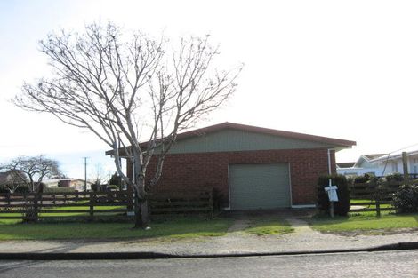 Photo of property in 30 Home Street, Winton, 9720