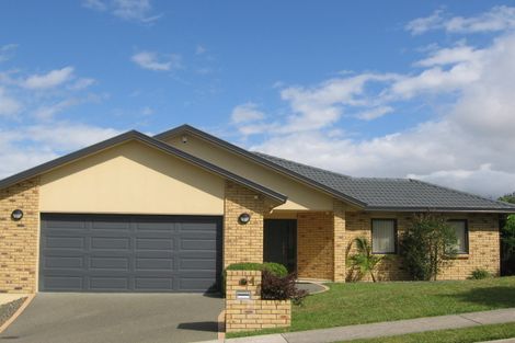 Photo of property in 4 Mackwell Road, Fairview Heights, Auckland, 0632