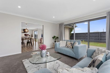 Photo of property in 15 Saint James Place, Rangiora, 7400