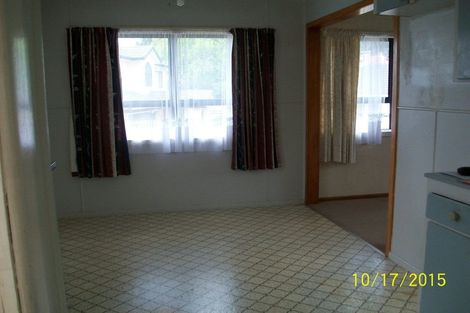 Photo of property in 3 Bedford Street, Te Atatu South, Auckland, 0610