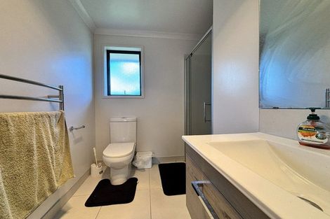 Photo of property in 8 Parkgrove Crescent, Pokeno, 2402