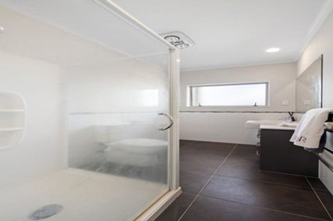 Photo of property in 231 Jeffs Road, Flat Bush, Auckland, 2016