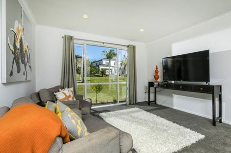 Photo of property in 35 Aberley Road, Schnapper Rock, Auckland, 0632