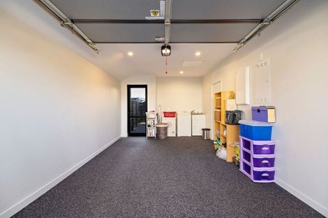 Photo of property in 12 Chapman Way, Jacks Point, 9371