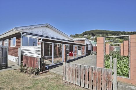 Photo of property in 43 Burrows Street, Bluff, 9814