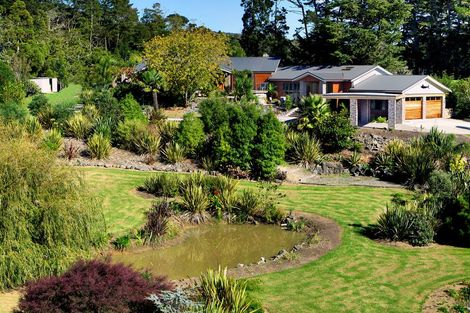 Photo of property in 97 Shaw Road, Oratia, Auckland, 0604