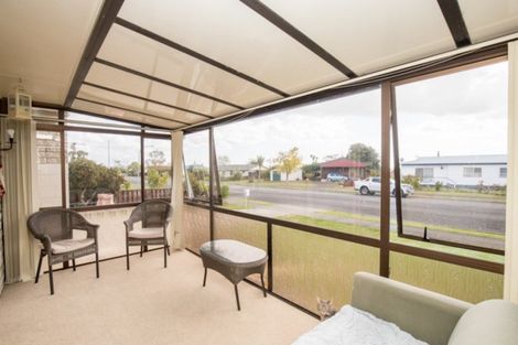 Photo of property in 13 Mahana Road, Ngatea, 3503