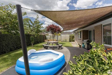 Photo of property in 58 Kayelene Place, Omokoroa, 3114