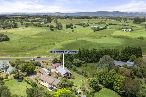 Photo of property in 32 Cemetery Road, Waiuku, 2123
