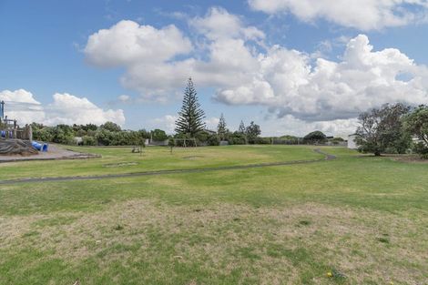 Photo of property in 13 Cordyline Road, Port Waikato, Tuakau, 2695