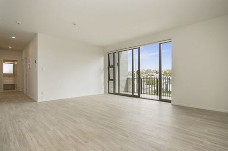 Photo of property in 104/165 Lake Road, Northcote, Auckland, 0627