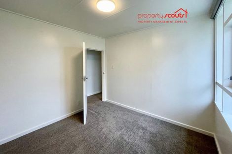 Photo of property in 6 Calgher Avenue, Waitara, 4320