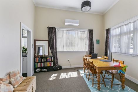 Photo of property in 2 Henry Street, Kilbirnie, Wellington, 6022
