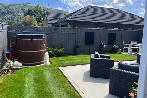 Photo of property in 9 Ashington Road, Silverstream, Upper Hutt, 5019