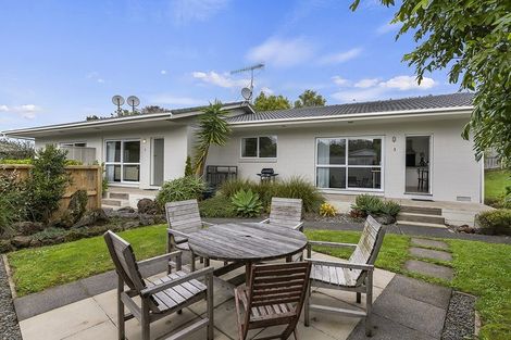 Photo of property in 30 Chartwell Avenue, Glenfield, Auckland, 0629