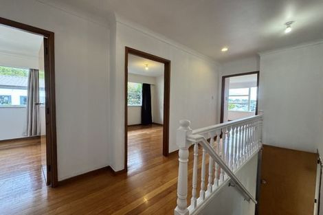 Photo of property in 20 Tawhana Crescent, Red Beach, 0932