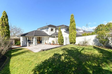Photo of property in 3 Carrowmore, Pinehill, Auckland, 0632