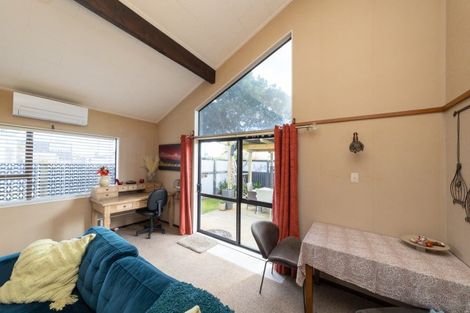 Photo of property in 700a Pioneer Highway, Takaro, Palmerston North, 4412