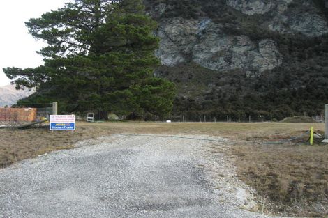 Photo of property in 26 Old Racecourse Road, Albert Town, Wanaka, 9305