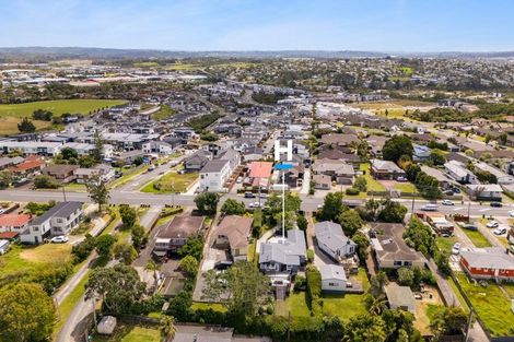 Photo of property in 95 Royal Road, Massey, Auckland, 0614