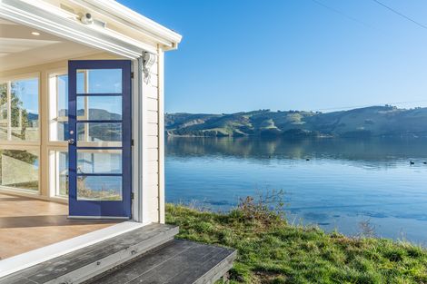 Photo of property in 128 Otakou Golf Course Road, Otakou, Dunedin, 9077