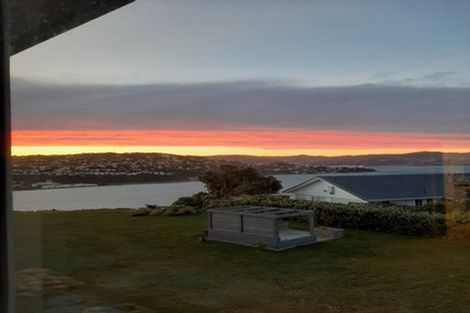 Photo of property in 23 Rangitane Street, Maupuia, Wellington, 6022