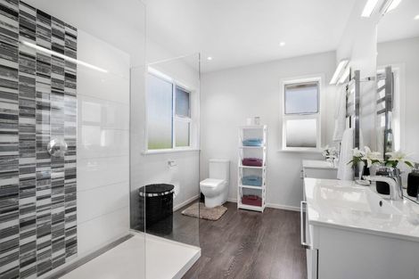 Photo of property in 129 Ostrich Farm Road, Pukekohe, 2676