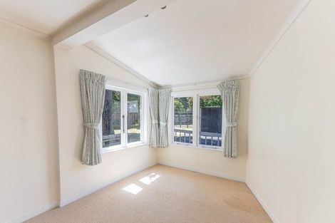 Photo of property in 16 Grey Street, College Estate, Whanganui, 4500