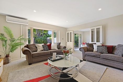 Photo of property in 5 Mcclintock Lane, Sockburn, Christchurch, 8042