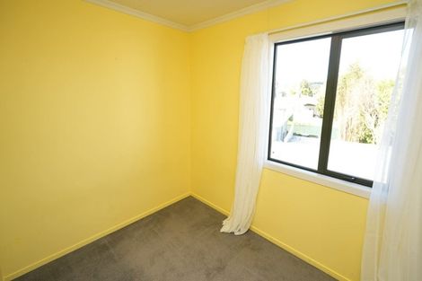 Photo of property in 14 Stirling Crescent, Hokowhitu, Palmerston North, 4410