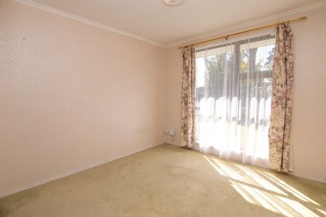 Photo of property in 3a Huata Place, West End, Palmerston North, 4412