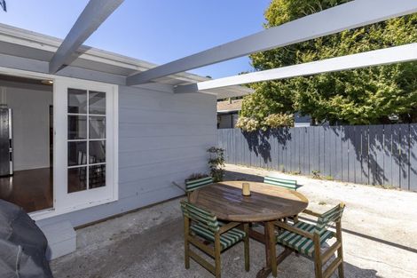 Photo of property in 11 Hookway Grove, Paraparaumu, 5032