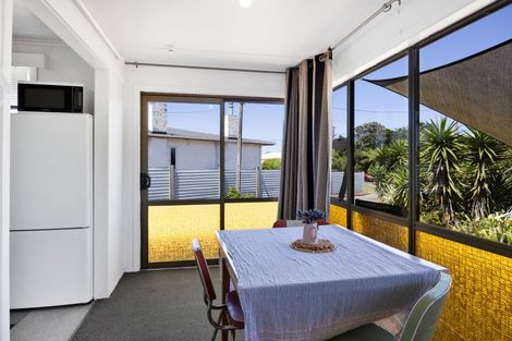 Photo of property in 49 Fox Street, Opunake, 4616